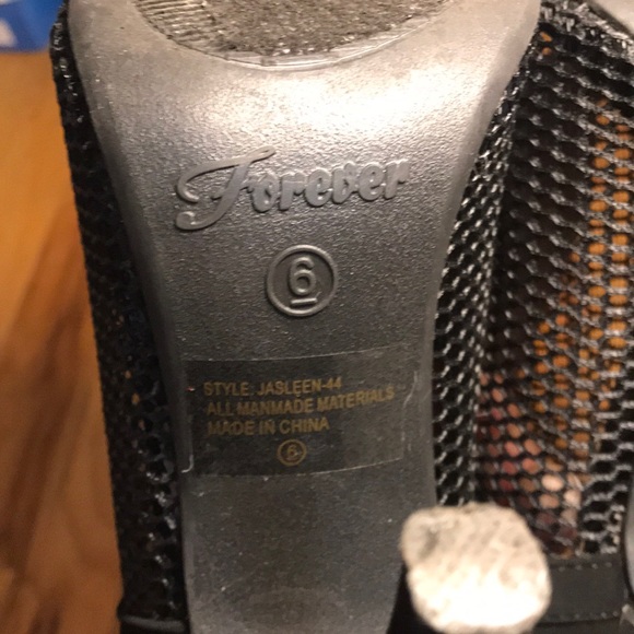 Heels - Picture 4 of 4